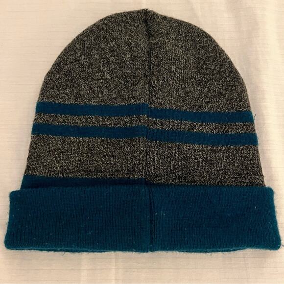 Star Wars The Child Baby Yoda Grogu Knit Youth Beanie Hat The Mandalorian - Picture 2 of 5